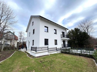 TRAUMHAFTER ERSTBEZUG - MEHRFAMILIENHAUS IM GRÜNEN!