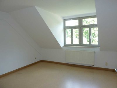 schöne 2-Raum Wohnung im Altbau!!