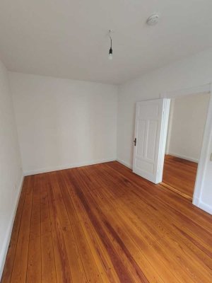 2-Zimmer-Wohnung im Altbaustil!