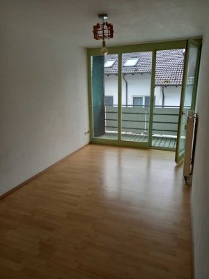 Gemütliche 1-Zimmer-Wohnung mit Balkon in Herrenberg