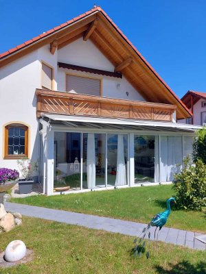 **Von Privat** Großzügiges Zweifamilienhaus im Landhausstil - ideal für Familien und Kapitalanleger