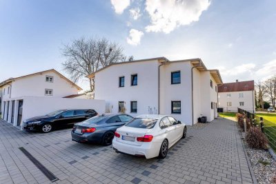 *Hochwertige und moderne 4-Zimmer Wohnung mit überdachtem Südbalkon im Straubinger Osten*