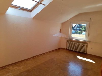 Schöne 5-Zimmer-Wohnung mit Balkon in Detmold Hiddesen