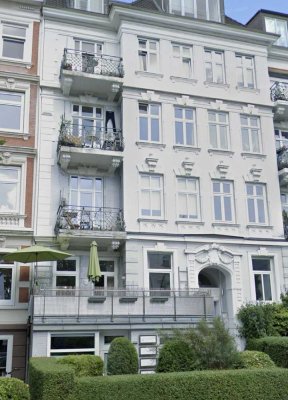 Exklusiver Altbau-Traum in Eimsbüttel: Möblierte 2,5-Zimmer-Wohnung mit gehobener Ausstattung