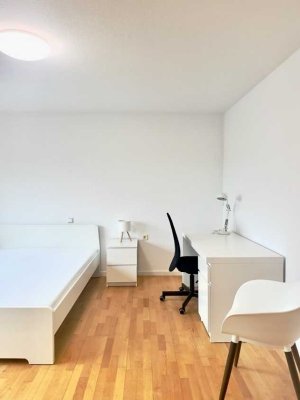 WG-Zimmer mit großem Garten