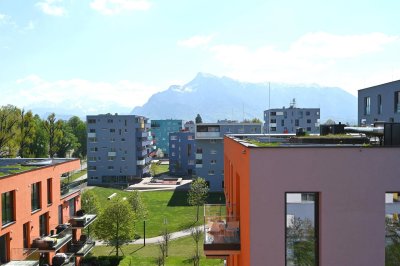 RIEDENBURG | Moderne 4-Zimmerwohnung mit Süd-West-Terrasse