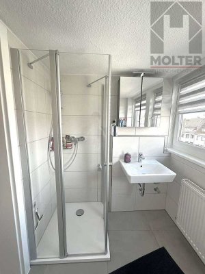 Schöne, sanierte 1,5 Zimmer mit EBK & möbliert, TOP Zentral