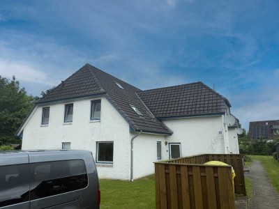 Garding: Gepflegte 3 Zimmer-Maisonette-Wohnung in der Nähe von Sankt-Peter-Ording
