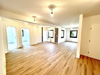 Offene EG-Wohnung mit gehobener Innenausstattung