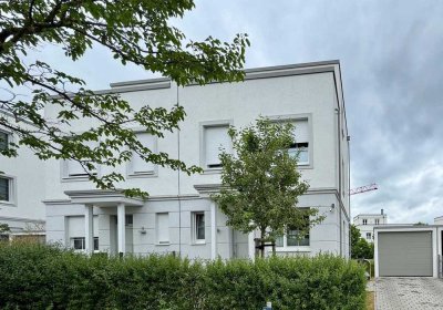 Neuwertige 4-Zimmer-Doppelhaushälfte in Potsdam direkt am Jungfernsee
