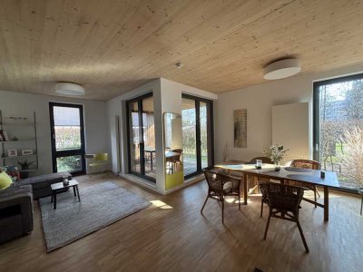 Befristet! Vollmöblierte 3-Raum-Maisonette-Wohnung in Design-Holzhaus in zentraler Lage