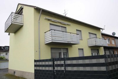 Ruhige Dachgeschoss-Eigentumswohnung mit Balkon und Garage in Unna-Bönen