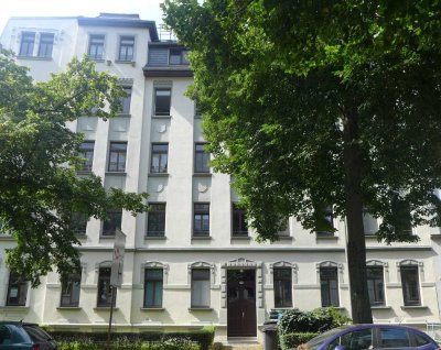 Geräumige 4-Zimmerwohnung - Balkon - Stellplatz - Gast WC*