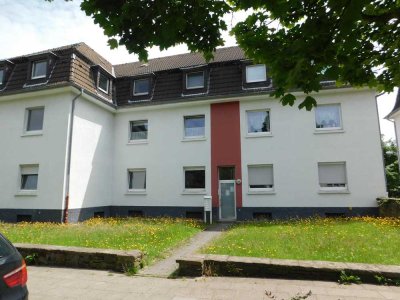 Renovierte 2,5-Zimmer-Wohnung mit Balkon