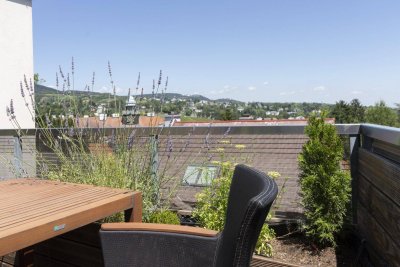 Stilvolle Terrassenwohnung mit Fernblick in Bestlage des 19. Bezirks - möbliert