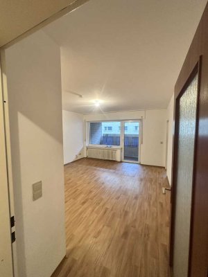 Top-Lage,EG ,helle ,geräumige ,sehr gepflegte 1 Z,K,D,B,Balkon,Keller