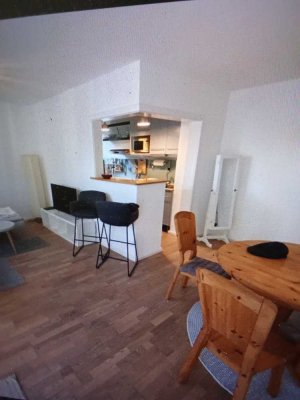 Erstbezug nach Sanierung: Charmante 2-Zimmer-Wohnung im 1. OG in Regensburg-Westenviertel