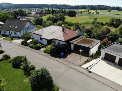 Einfamilienhaus in ruhiger Lage mit Einliegerwohnung und Panorama-Garten!