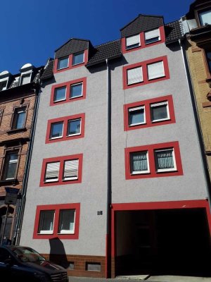 Vollständig renovierte 2-Raum-Wohnung mit Terrasse und Einbauküche in Mannheim