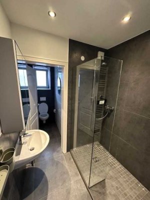 Großzügige WG-Wohnung mit drei  Wohnräumen und großem Balkon – mitten in Rheine