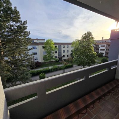 Moderne 2-Zimmer-Wohnung mit Süd-West-Loggia & Stellplatz in Mannheim-Käfertal