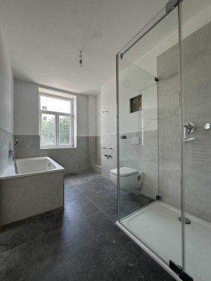 Lichtdurchflutete 3,5 R Wohnung mit großem Balkon! + Garage und Stellplatz