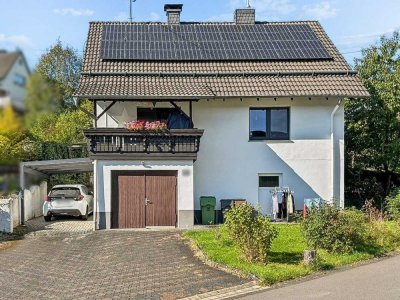 Bergneustadt: Gepflegtes Einfamilienhaus mit großem Grundstück, Photovoltaikanlage und Wallbox