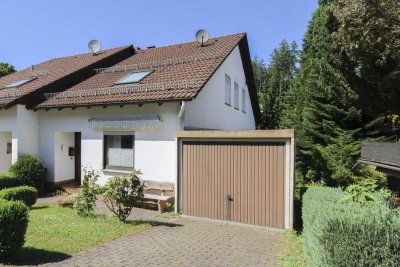 Zögern Sie nicht: Gepflegte Doppelhaushälfte mit Garten& Garage