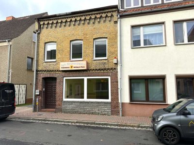 Wohn- und Geschäftshaus in Brüel, Faktor 8,2 - provisionsfrei