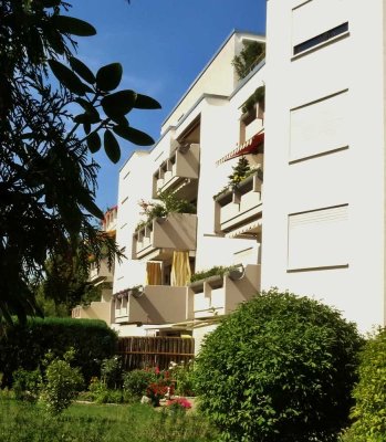 Sehr schöne 3,5-Zimmerwohnung mit EBK und Südbalkon in sehr guter Lage von Leinfelden-Echterdingen