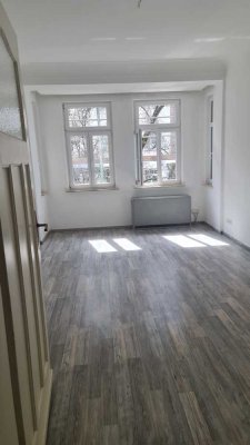 3 Zimmer Wohnung mit neuer Einbauküche