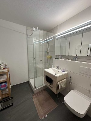 2-Zimmer-Wohnung mit Loggia und Außenstellplatz