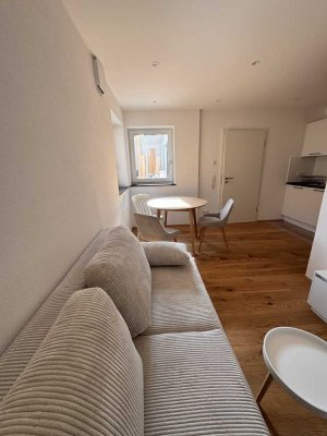 Erstbezug: Möblierte 2,5 Zimmer Wohnung in Stadtnähe & ruhiger Wohnlage