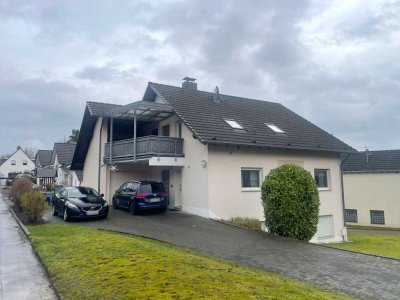 Sehr gepflegte 3-Zimmerwohnung mit großer Dachterrasse in ruhiger Lage von Seelscheid!