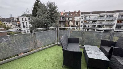 Möblierte Terrassenwohnung mit Tiefgaragenstellplatz in Neuehrenfeld
