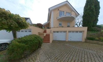 Geräumige Architekten Villa mit luxuriöser Innenausstattung in Flein