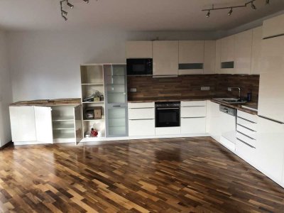 OHNE MAKLER - Moderne 4-Zimmer Wohnung in FFM-Höchst (potentiell erweiterbar um 2 Zimmer)