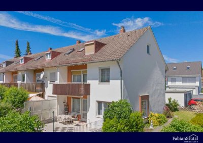 Wohnen im Grünen! Gepflegtes Reiheneckhaus in ruhiger Lage von Bayreuth