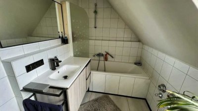 Leerstehende 2-Zimmer-Dachgeschosswohnung mit Studio in Goldach