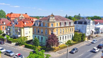 Großzügige 4-RW im Hochparterre* Tageslichtbad mit Wanne & WMA* AK* Keller* ASP* zentrale Lage*