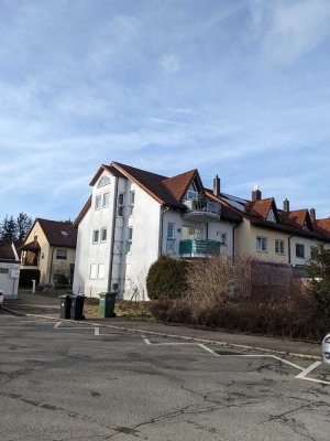 3-Zimmer-Eigentumswohnung im EG mit EBk, Wintergarten, Terrasse und Garage