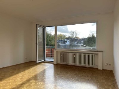 2-Zimmer-Mietwohnung in begehrter Lage der Mülheimer Altstadt mit Balkon und Stellplatz