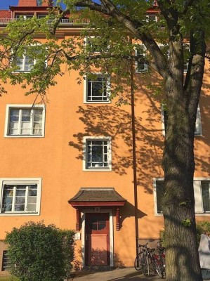 Provisionsfrei ! Modernisierte 2-Zi. Wohnung am Badesee!