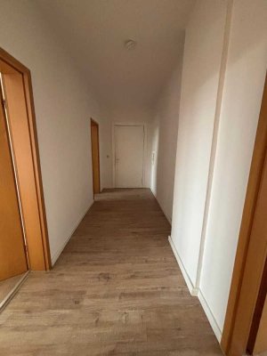 geräumige 2-Raum Dachgeschosswohnung mit Blick über die Dächer der Stadt