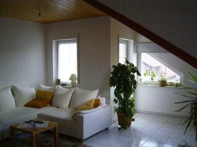 Neuhausen-Schellbronn: moderne 2 1/2-Zimmer DG-Wohnung