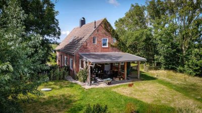 Freistehendes Einfamilienhaus mit großem Garten auf der Nordseeinsel Pellworm