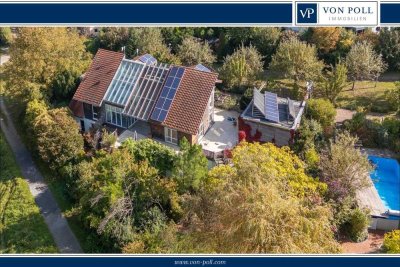 Zeitlose Eleganz! Ein Wohntraum umgeben von Natur mit großzügigem Flächenangebot, Pool und Sauna