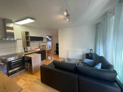 Schönes, möbliertes Single-Appartement in Oberwambach
