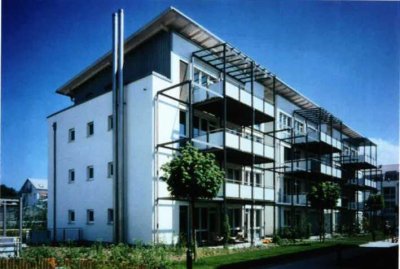 Helle, gepflegte 2-Zimmer-Wohnung mit Balkon