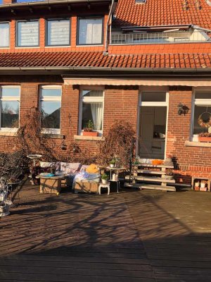 Schöne 4-Zimmerwohnung, Küche und Bad mit Dachterrasse in Gronau